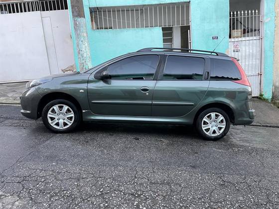 PEUGEOT 207 1.4 XR SW 8V FLEX 4P MANUAL PEUGEOT 207 1.4 XR SW 8V FLEX 4P MANUAL